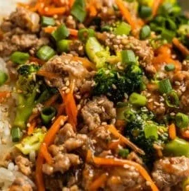 Ground turkey teriyaki stir fry with vegetables served in a bowl