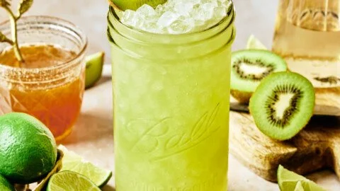 Kiwi Citrus Homemade Gatorade (Natural & Easy)